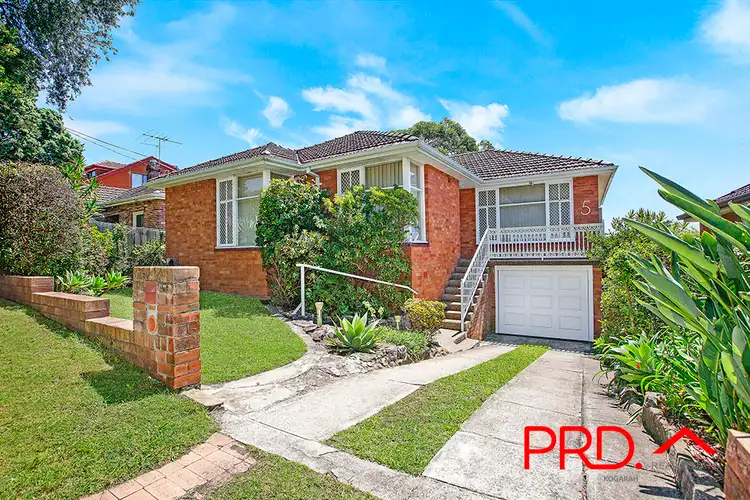 5 Orana Crescent, Blakehurst NSW 2221