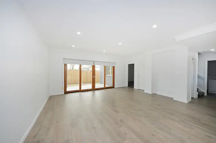 Third view of Homely house listing, 2/10 Hainthorpe Grove, Mulgrave VIC 3170