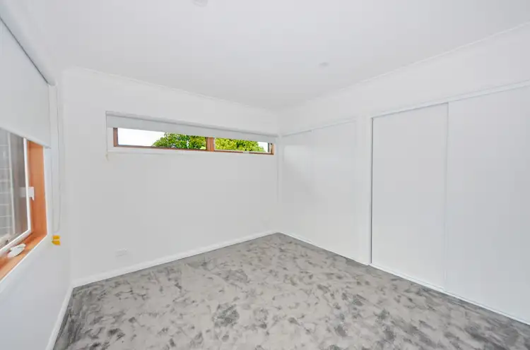 Fifth view of Homely house listing, 2/10 Hainthorpe Grove, Mulgrave VIC 3170