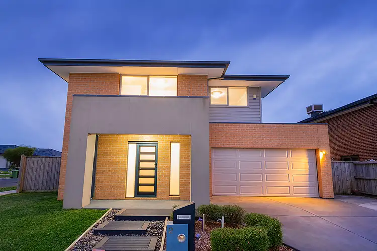 2 Jolly Street, Cranbourne East VIC 3977