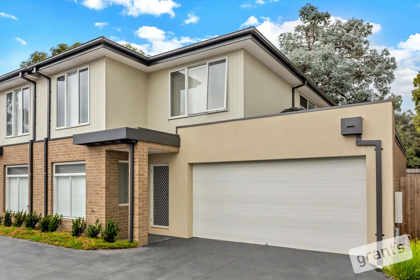 Main view of Homely townhouse listing, 4 Allusive Walk, Narre Warren VIC 3805