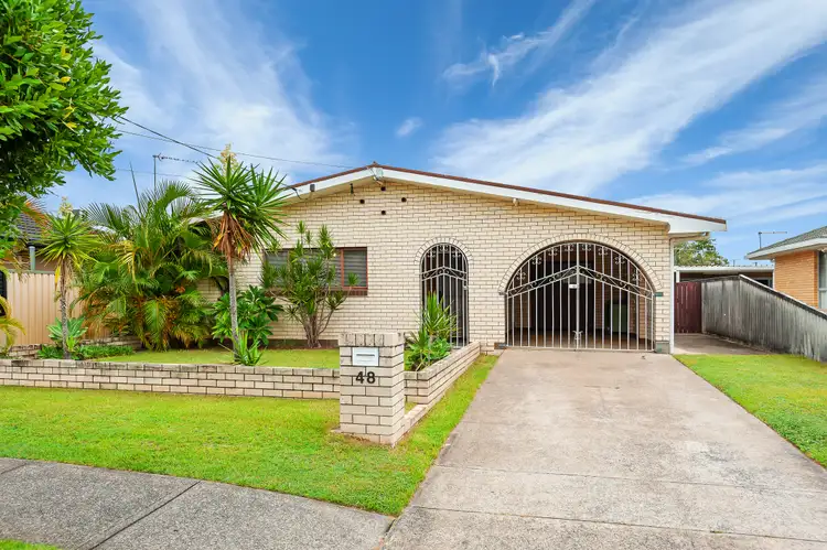 48 Broadwater Street, Runaway Bay QLD 4216