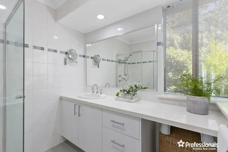 Seventh view of Homely house listing, 4 Raff Place, Leeming WA 6149