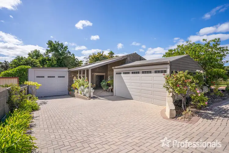 18 Goollelal Drive, Kingsley WA 6026