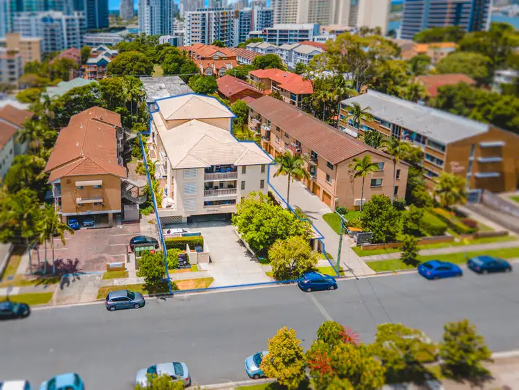 9/17 Lather Street, Southport QLD 4215