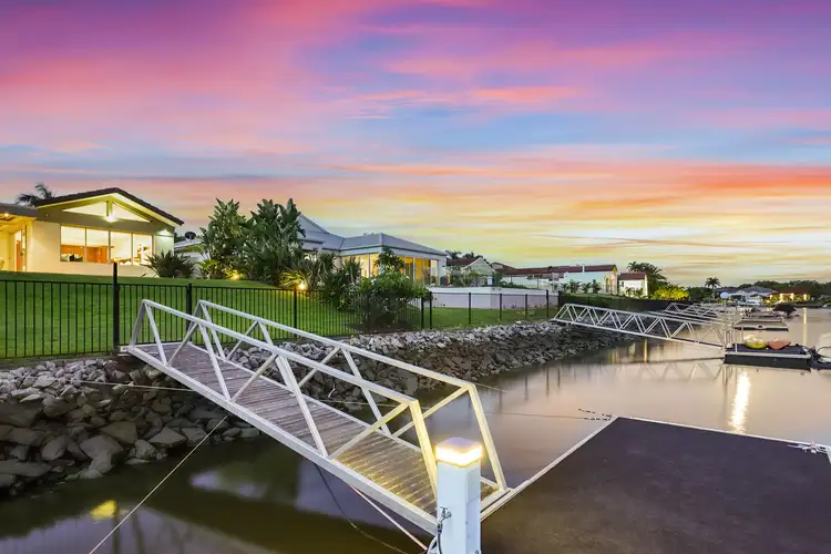 1100 Beechwood Drive, Hope Island QLD 4212