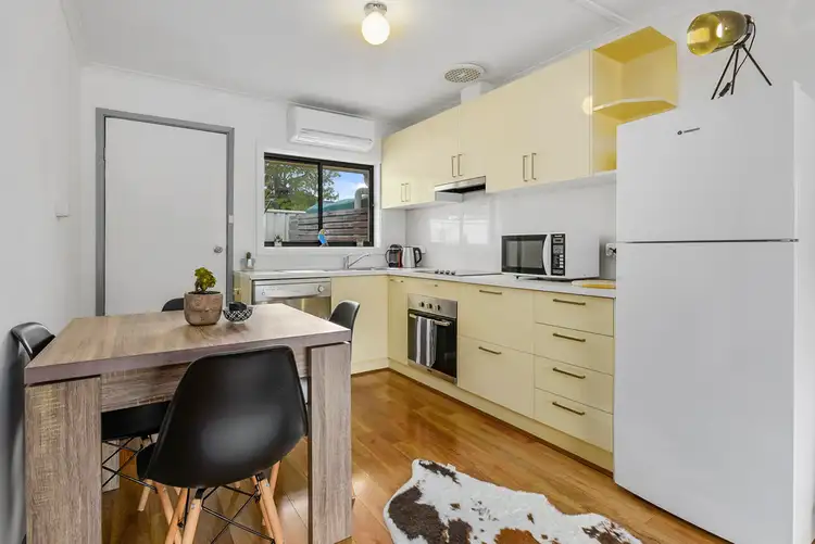 Fifth view of Homely unit listing, 4/52 Jennings Street, Kyneton VIC 3444