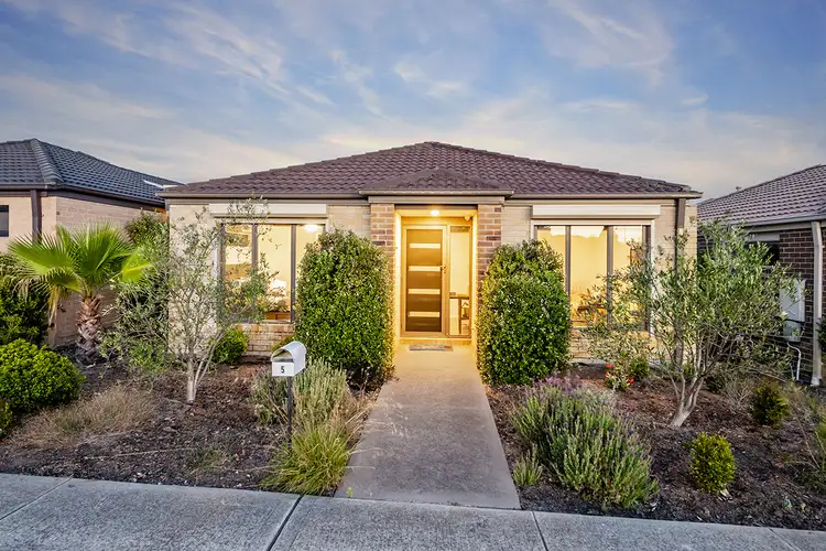 5 Pallyang Lane, Cranbourne East VIC 3977
