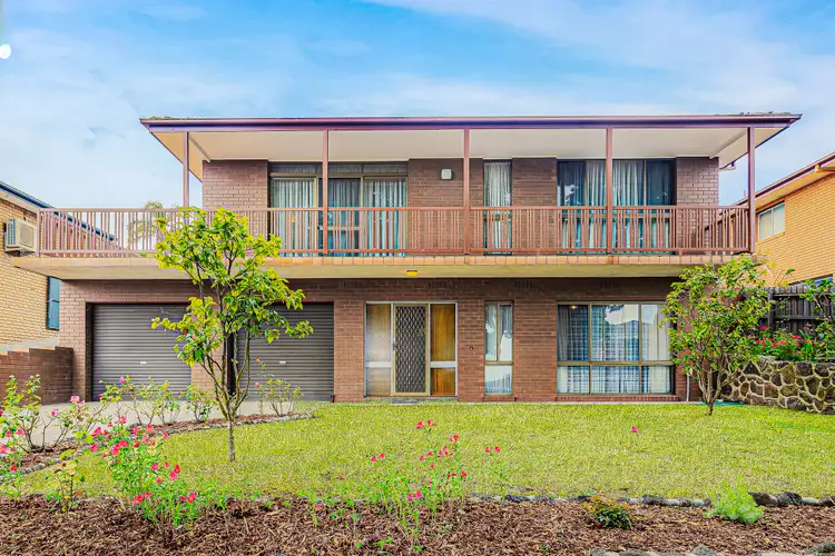 15 Stainsby Close, Endeavour Hills VIC 3802