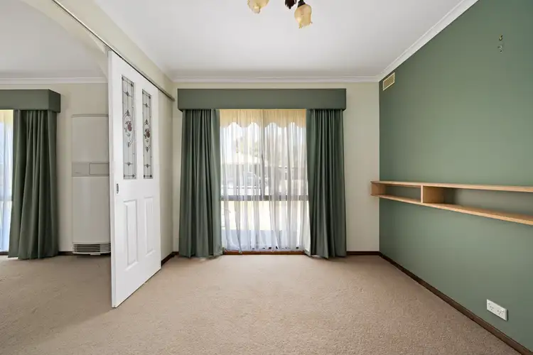Fifth view of Homely house listing, 5 Garnet Circuit, Wodonga VIC 3690
