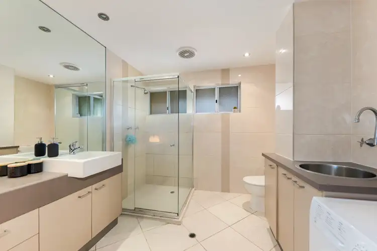 Fifth view of Homely unit listing, Unit 4/7 Goonawarra Drive, Mooloolaba QLD 4557