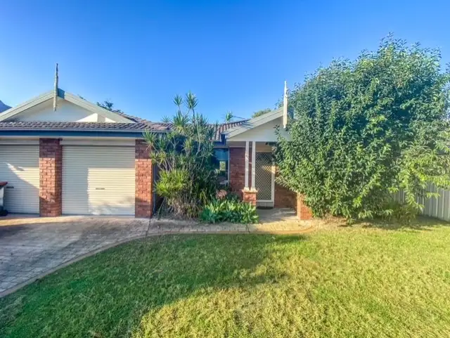 14 Beachcomber Close