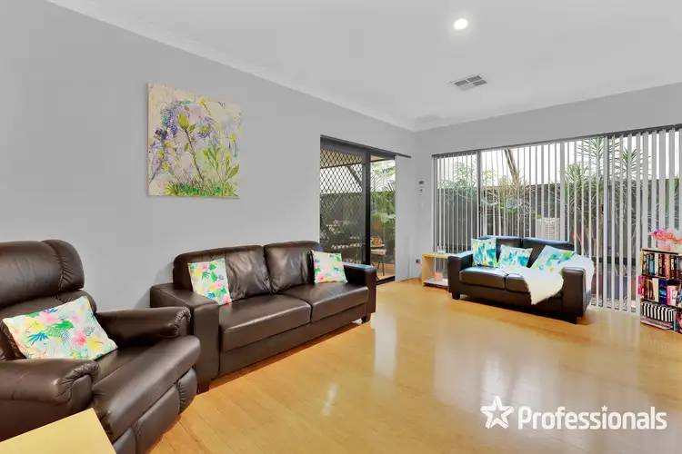 Sixth view of Homely house listing, 4 Malop Link, Harrisdale WA 6112