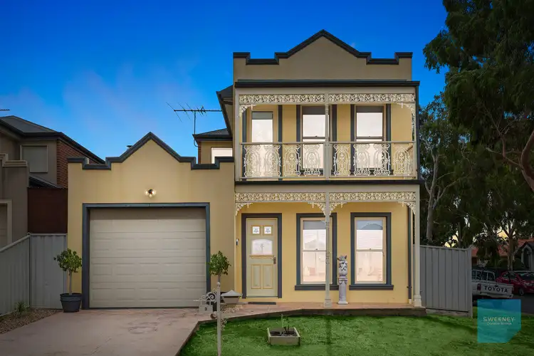 9 Abbington Crescent, Caroline Springs VIC 3023