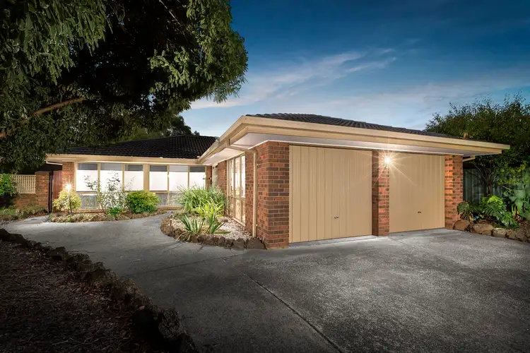 15 Jenola Parade, Wantirna South VIC 3152