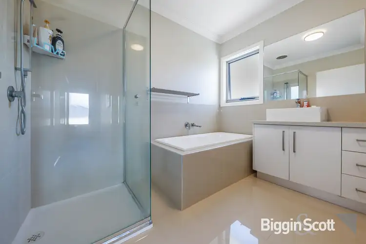 Sixth view of Homely house listing, 2/4 Kalymna Grove, Chadstone VIC 3148