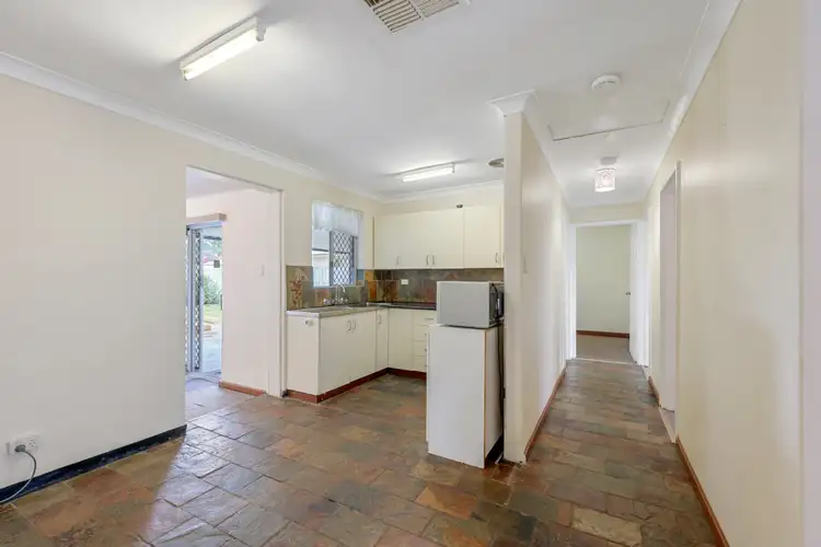 Fifth view of Homely house listing, 7 Otley Place, Gosnells WA 6110