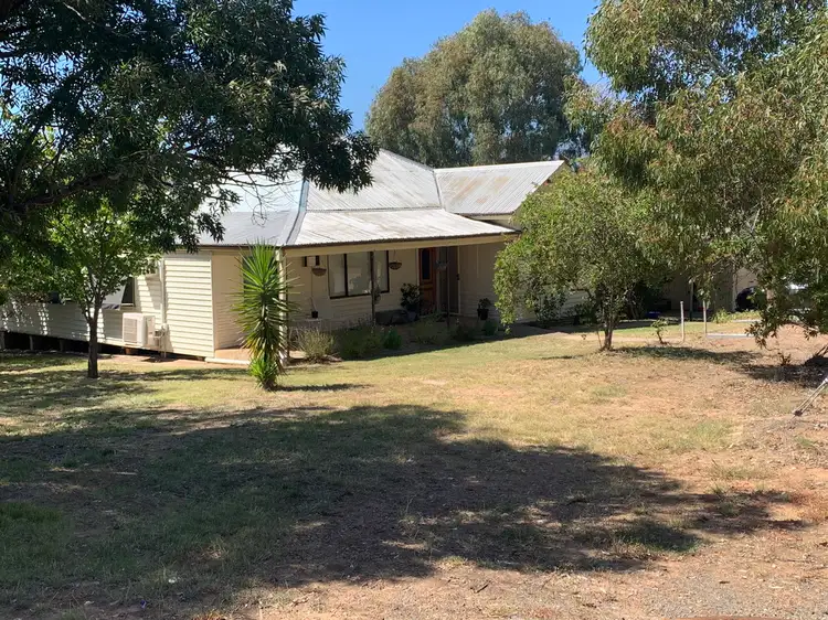 90-96 Blowering Road, Tumut NSW 2720