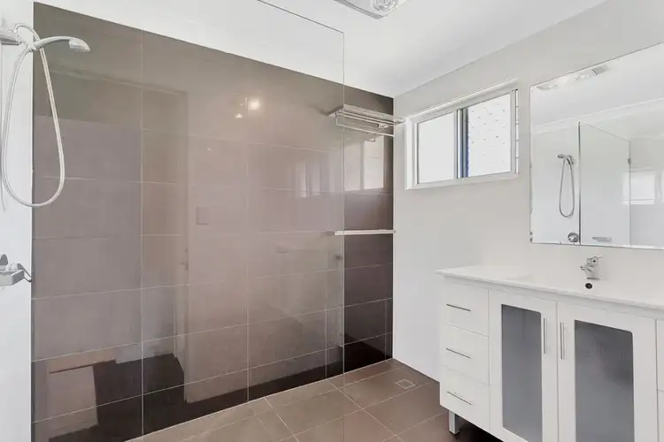 Seventh view of Homely house listing, 21 Willis Court, Mermaid Waters QLD 4218