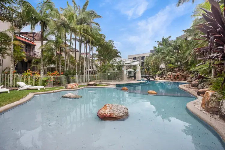 E33/1 Great Hall Drive, Miami QLD 4220