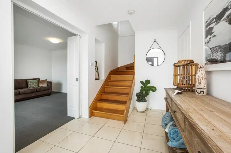 Fifth view of Homely house listing, 16 Klara Court, Rutherford NSW 2320