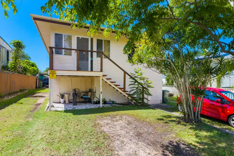 8 Astley Street, Wynnum West QLD 4178