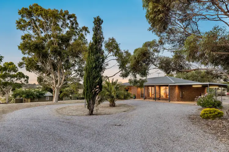 237 Upper Penneys Hill Road, Onkaparinga Hills SA 5163