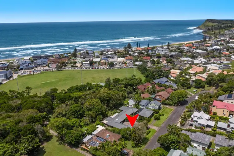 Main view of Homely villa listing, 2/24 Sunrise Crescent, Lennox Head NSW 2478