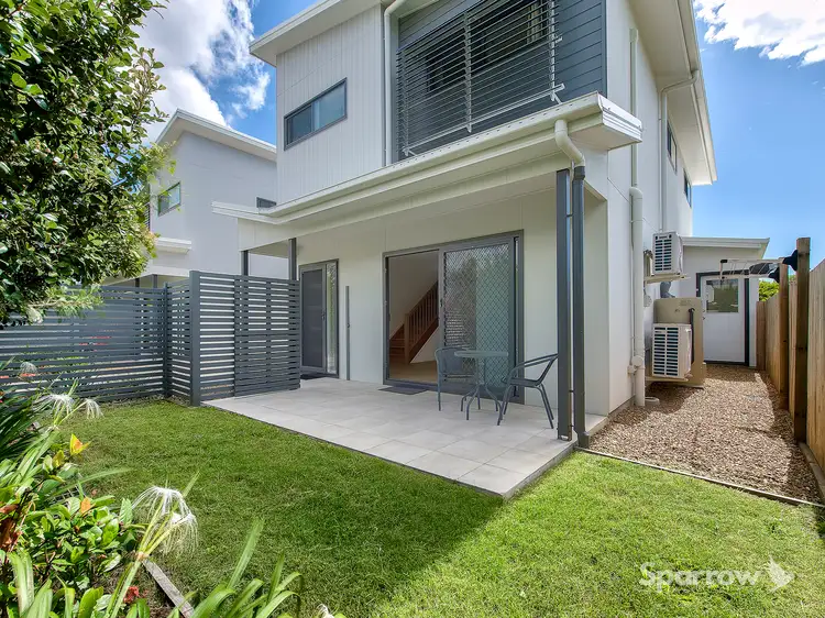2/16 Louis Street, Wynnum QLD 4178