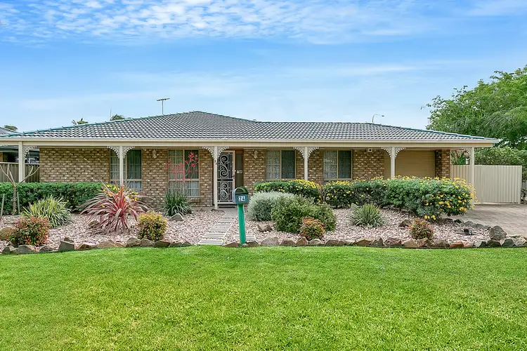 24 Mallard Crescent, Seaford Rise SA 5169