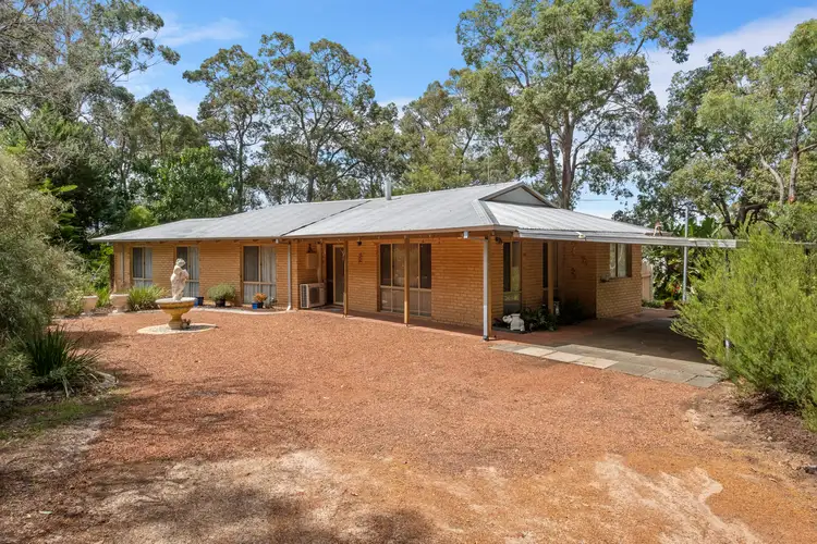 11 Royston Place, Mount Helena WA 6082
