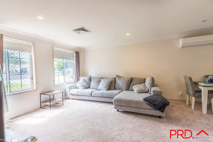 Fifth view of Homely semi-detached listing, 17 Charles Coxen Close, Tamworth NSW 2340