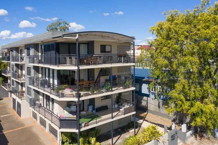 2/15 Eskgrove Street, East Brisbane QLD 4169