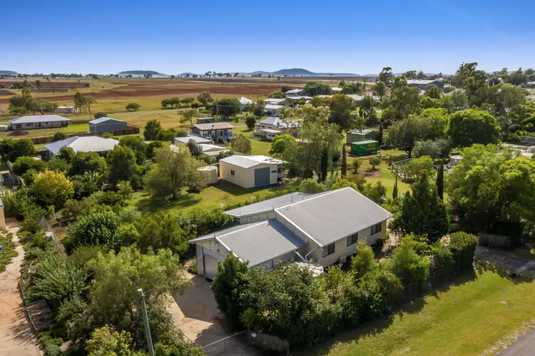 10 Murton Street, Nobby QLD 4360