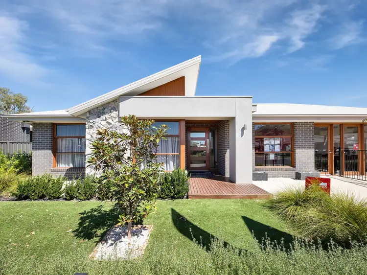 18 Woodbridge Street, Killara VIC 3691