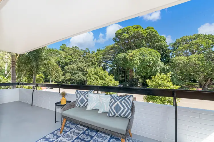2/23 Gregory Street, North Ward QLD 4810