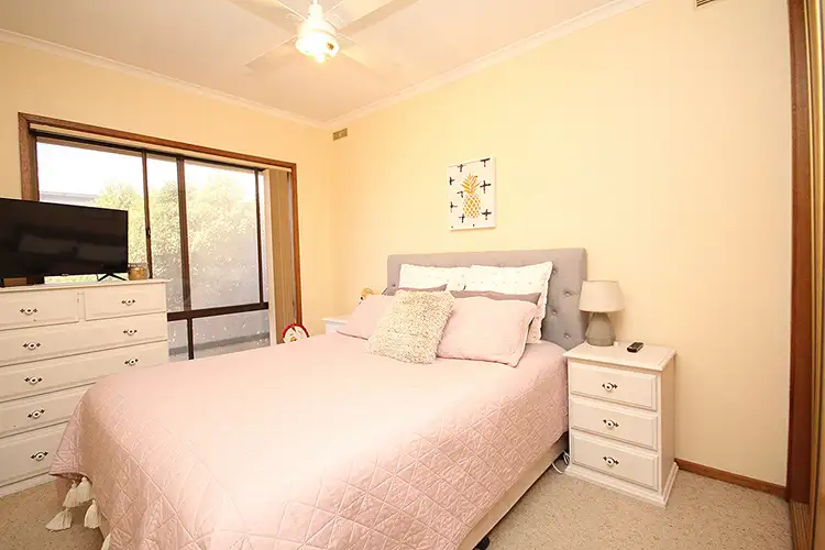 Sixth view of Homely house listing, 2/19 Harriett Street, Horsham VIC 3400