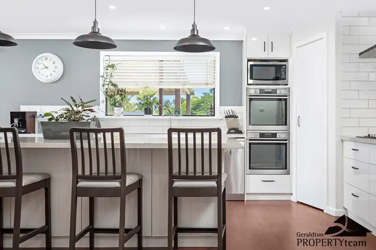 Second view of Homely house listing, 7 Critch Place, Wonthella WA 6530