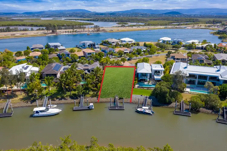 16 Edgewater Place, Helensvale QLD 4212