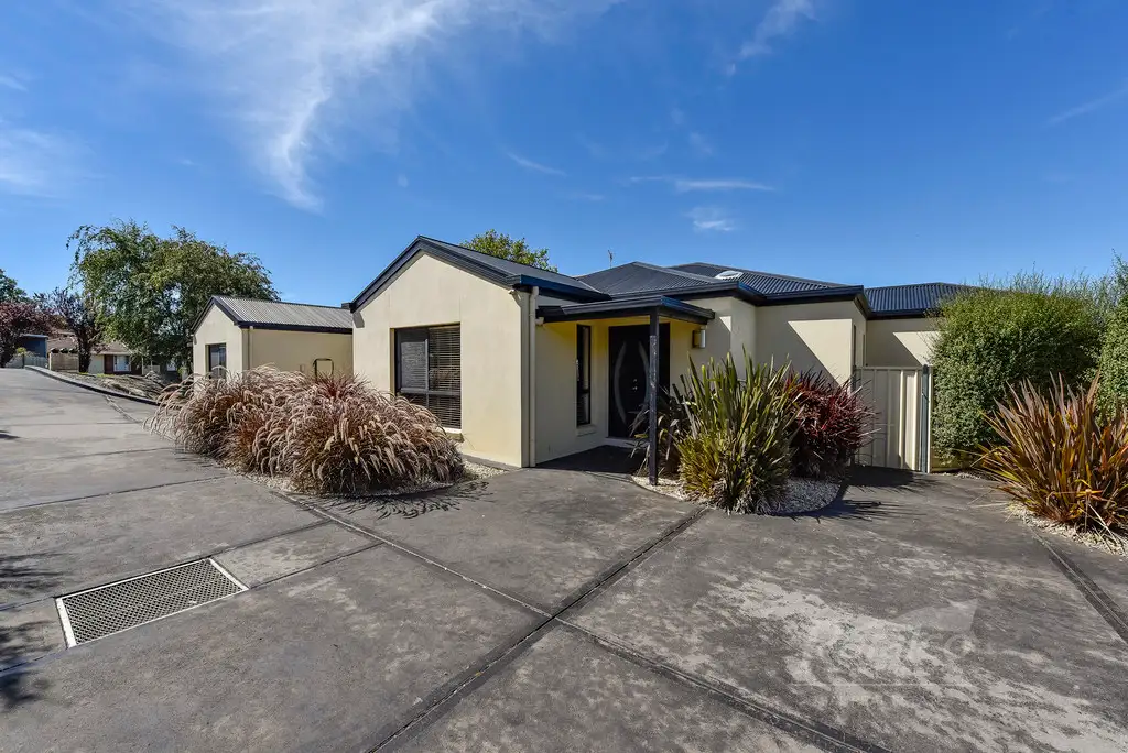 Main view of Homely house listing, 2/19 Peters Street, Mount Gambier SA 5290