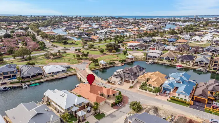 1 Ragamuffin Point, Halls Head WA 6210