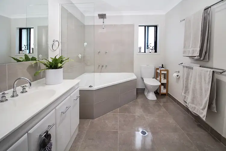 Sixth view of Homely house listing, 264 Kelso Drive, Kelso QLD 4815