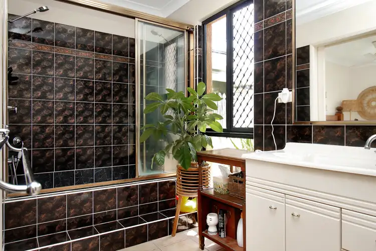 Fifth view of Homely house listing, 4 Flame Court, Kirwan QLD 4817