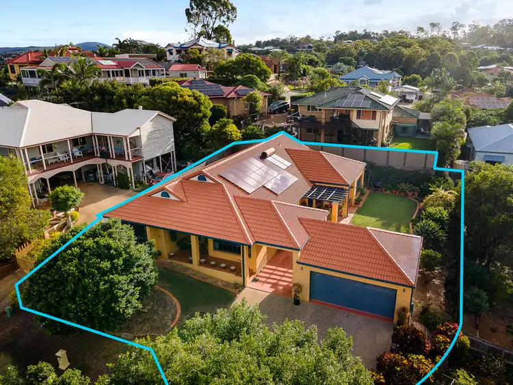 4 Friesa Court, Eatons Hill QLD 4037