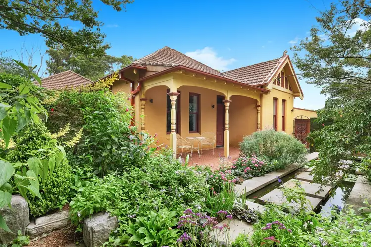 24 Rosedale Rd, Gordon NSW 2072