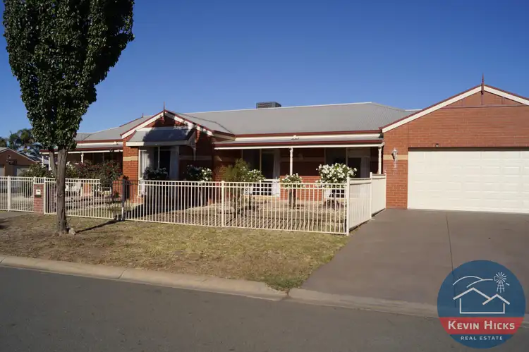 Second view of Homely house listing, 10 Crestwood Grove, Shepparton VIC 3630