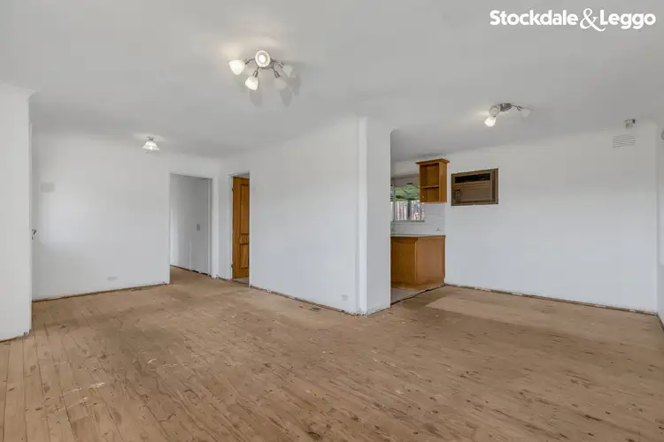 Fifth view of Homely house listing, 15 Claredale Avenue, Gladstone Park VIC 3043
