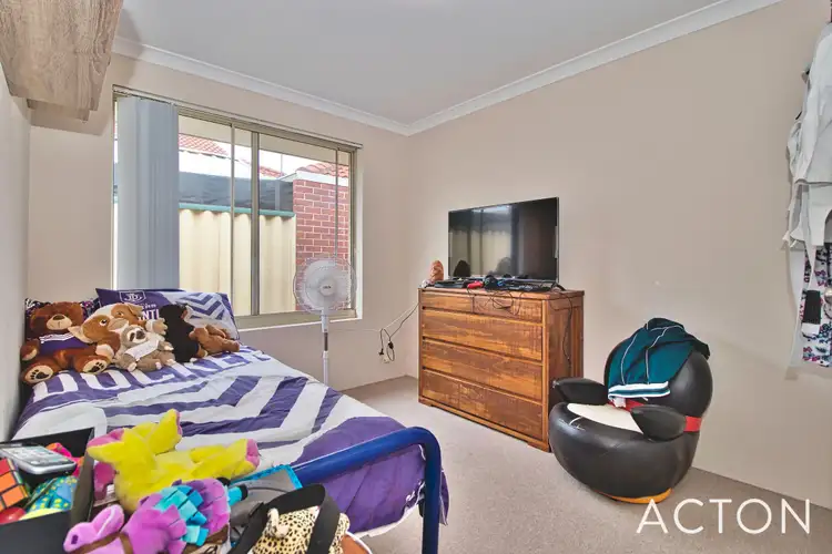 Sixth view of Homely house listing, 25 Jean Pierre Drive, Port Kennedy WA 6172