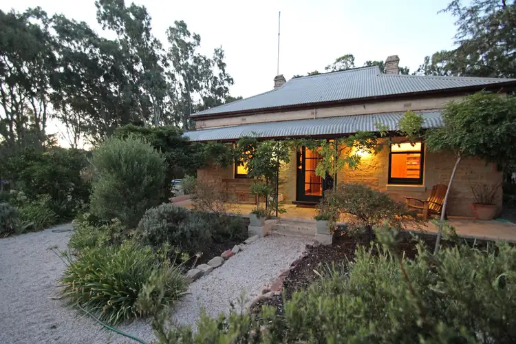 81 Kurrang Avenue, Clare SA 5453
