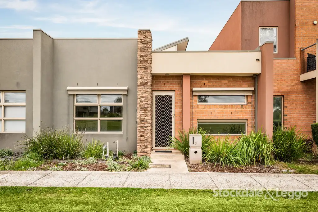 Main view of Homely house listing, 7 Pine Way, Pakenham VIC 3810
